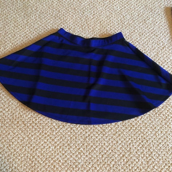 Forever 21 Dresses & Skirts - ‼️SOLD‼️ Forever 21 blue and black skater skirt size small